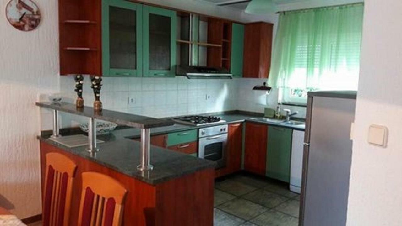 Analeo Apartment ชิเบนิก ภายนอก รูปภาพ