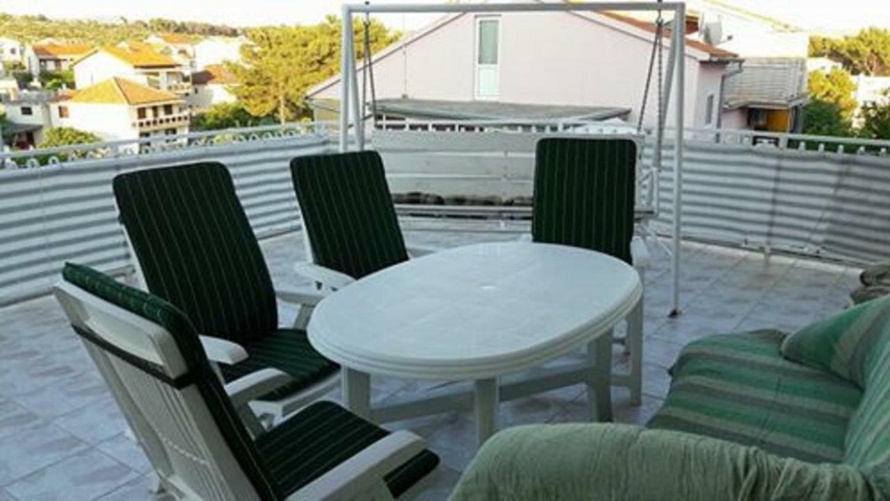 Analeo Apartment ชิเบนิก ภายนอก รูปภาพ